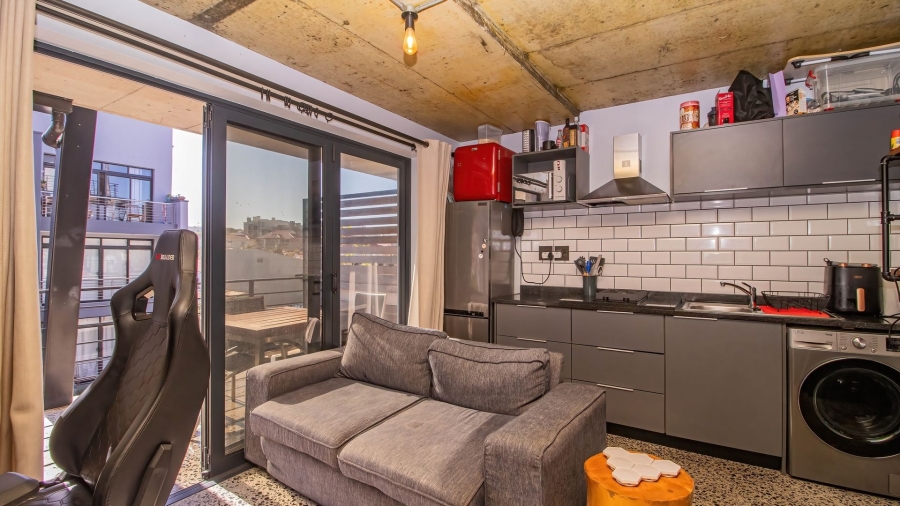 1 Bedroom Property for Sale in Beachfront Western Cape